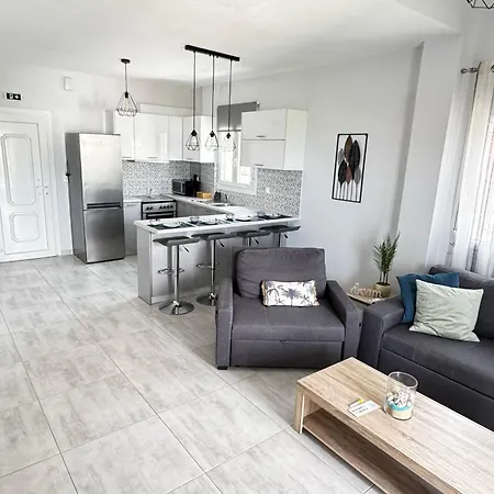 Barounia بيت للعطل Nea Iraklitsa